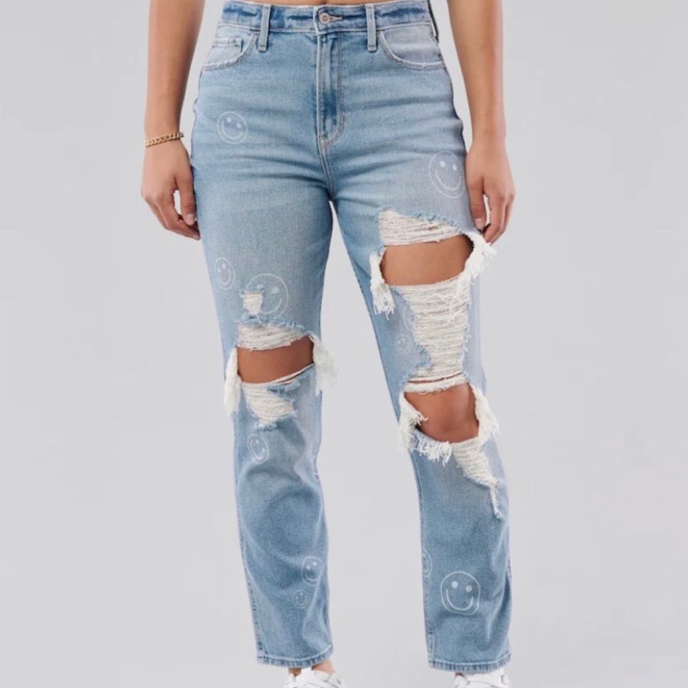 Hollister Thrashed Hippie Smiley Face High Rise Mom Jeans